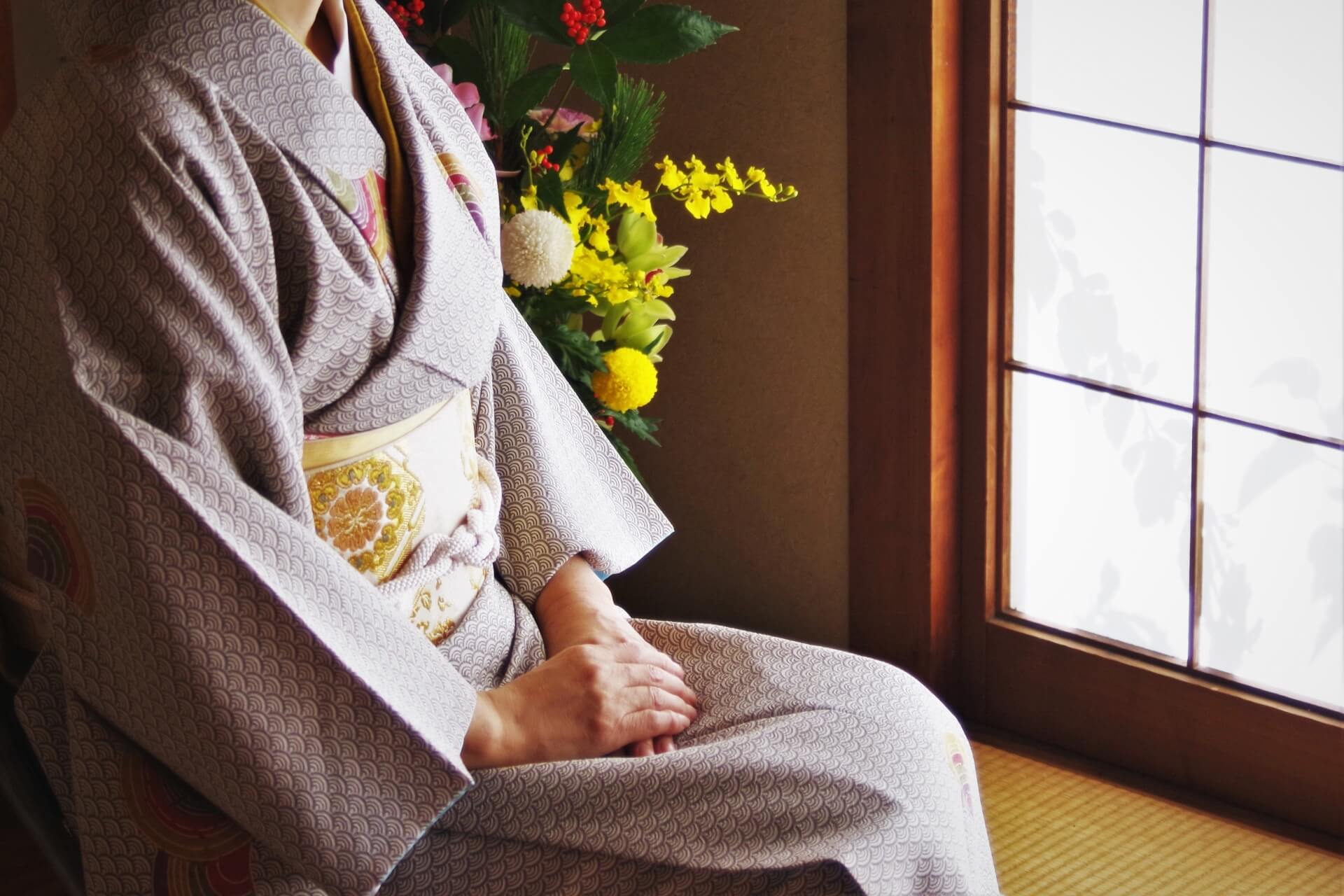 奥ゆかしい女性
